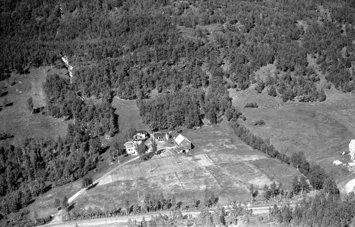 Flyfoto: Fosslund, Brandmogrenda 1956, Bardu kommune
