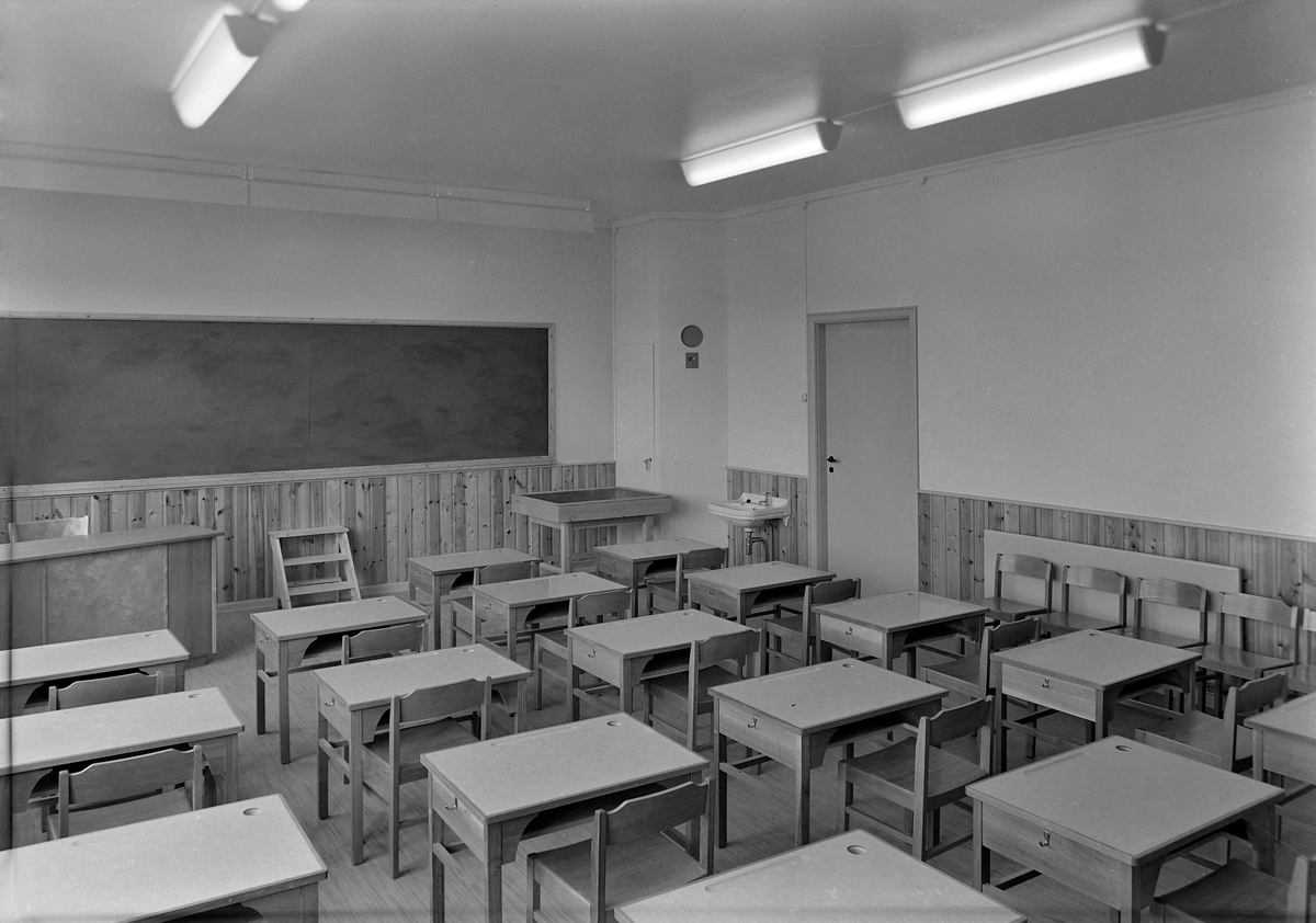 Lade skole, interiør og eksteriør