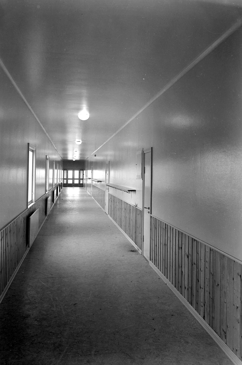 Lade skole, interiør og eksteriør