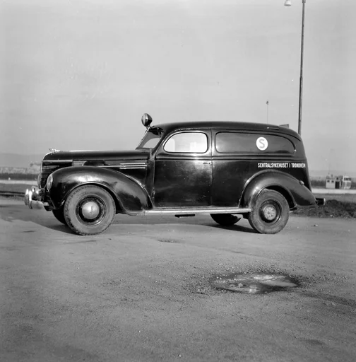 Sykebiler og bårebiler til Sentralsykehuset i Trondheim