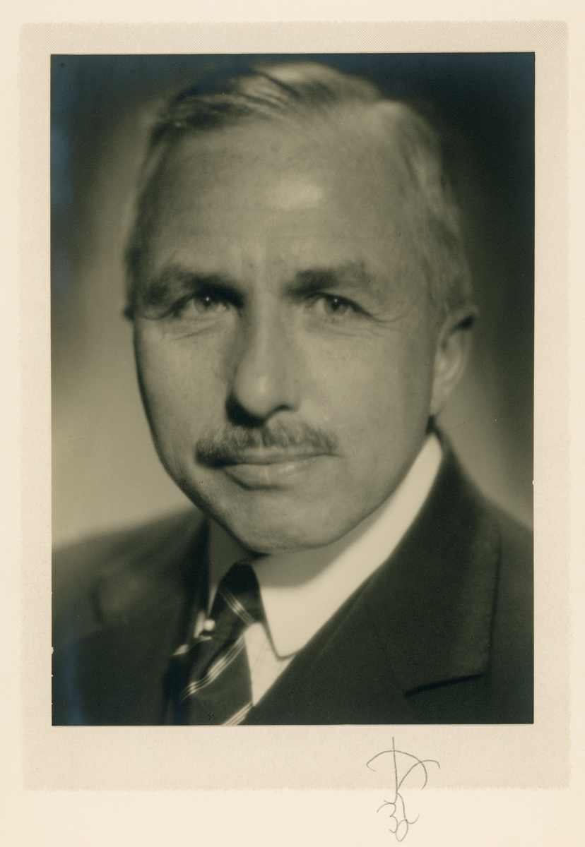 Ateljéporträtt - Gunnar Nyström, Uppsala