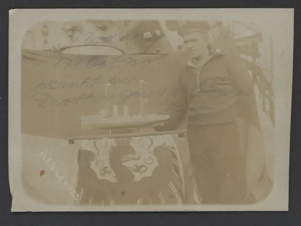 Modell Albatross skänkt till Drottningen av Sverige.