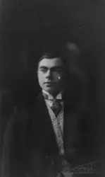 Portrett av Hjalmar Nilsen, f.1892, Finnsæter.