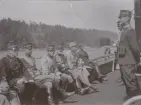 Utflykt med Krigshögskolan på ångbåt i uniform m/1910.