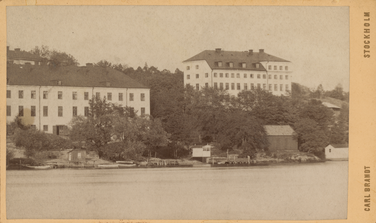 Ammunitionsfabriken Marieberg, vy från sjösidan.