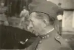 Porträtt av Birger Svenson, kapten vid Jönköpings-Kalmar regemente I 12, taget ca 1940.