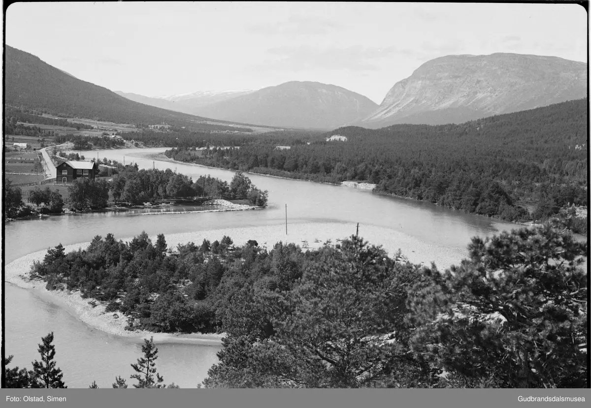 Bokkodden skule sett frå Hyrvehaugen