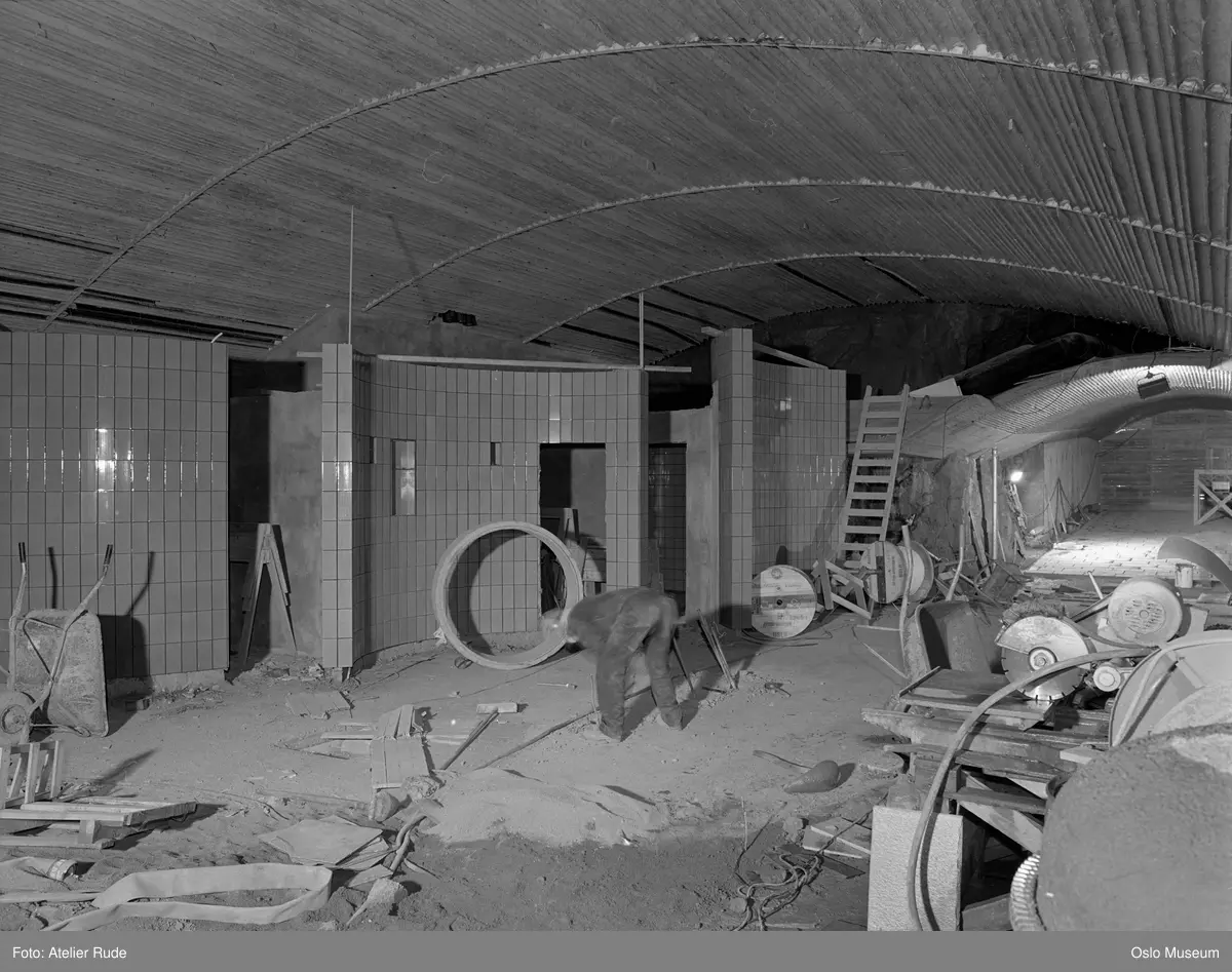 T-banen, T-banestasjon, anleggsarbeid