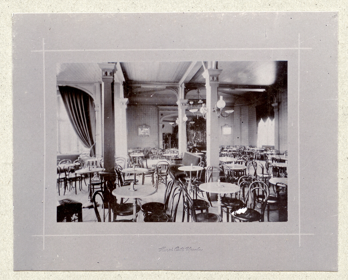 Vy mot orkesterestraden i restaurang Rullan, Kungsgatan, Uppsala 1896