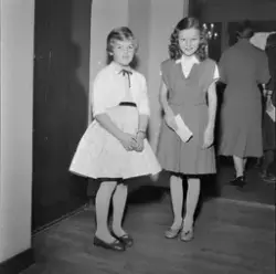 Mannequinoppvisning for barn og tenåringer i Handelstandens 