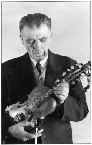 Nils Bakke - en storspelemann av romani-avstamning.