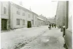 Västerås, Centrum, kv. Lea.
Vintermotiv från Kungsgatan. 1950-1960-tal.