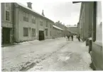 Västerås, Centrum, kv. Lea.
Vintermotiv från Kungsgatan. 1950-1960-tal.