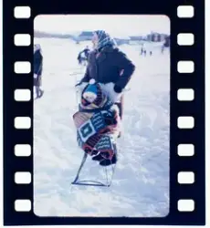 Britt-Marie Söderholm med sin mormor Signe Gästgivar. Britt 