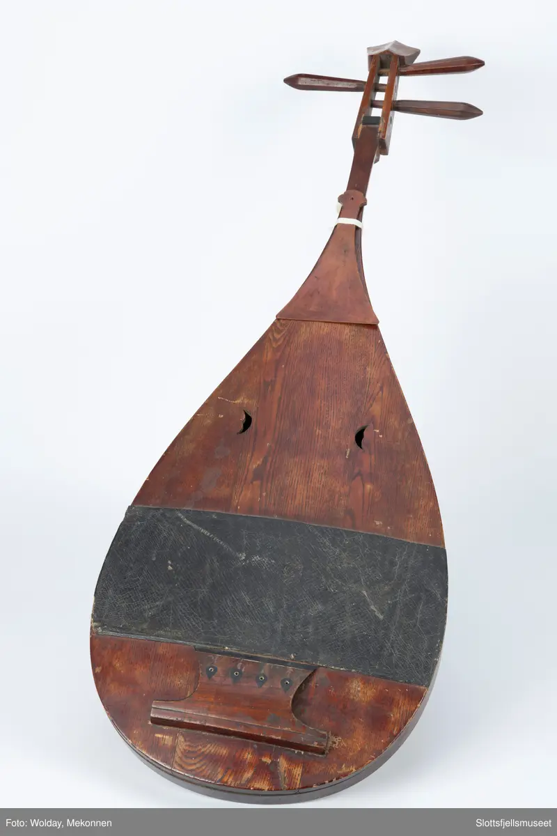 Instrument
