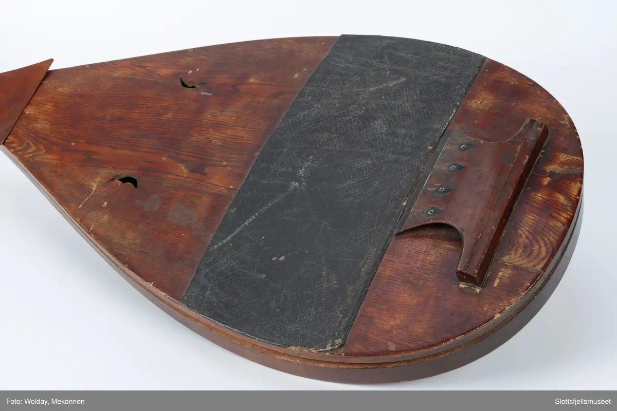 Instrument