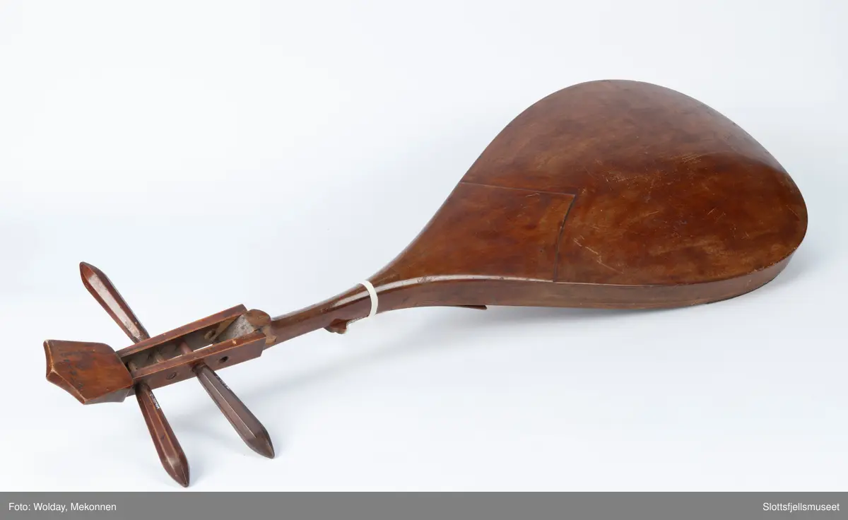 Instrument