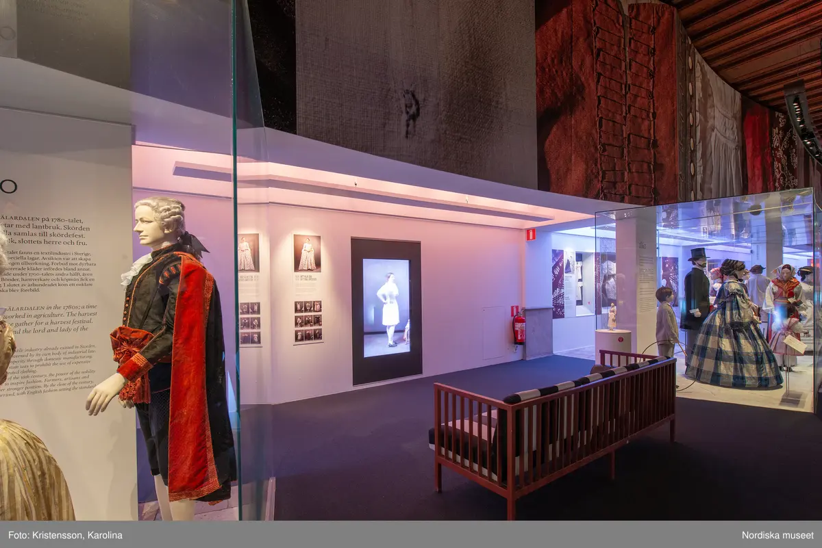 Utställningen Modemakt inklusive Me, my selfie and I på Nordiska museet, plan 3. Inför rivning.