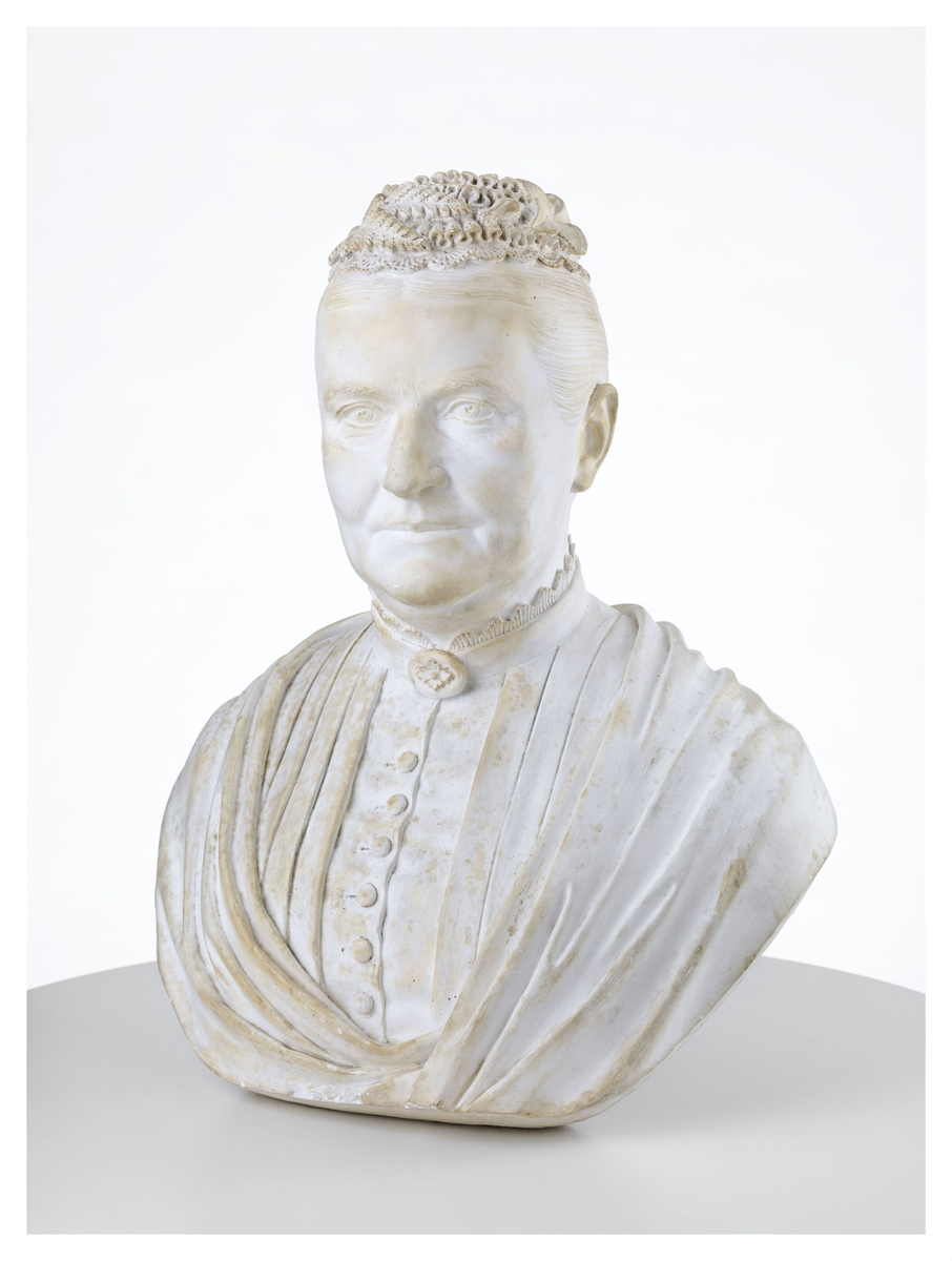 Catherine Pihl [Byste]