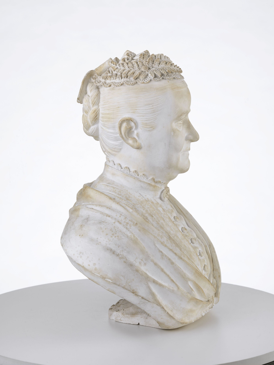 Catherine Pihl [Byste]