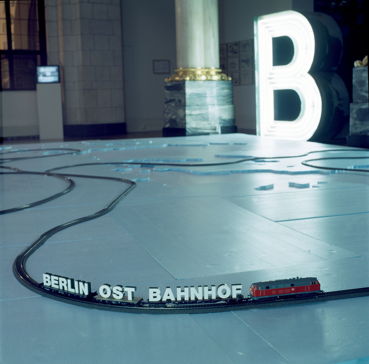 Berlin Ostbahnhof [Installasjon]