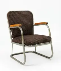 Modell F 17 (med sekundære støttestag og armlener) [Stolramm