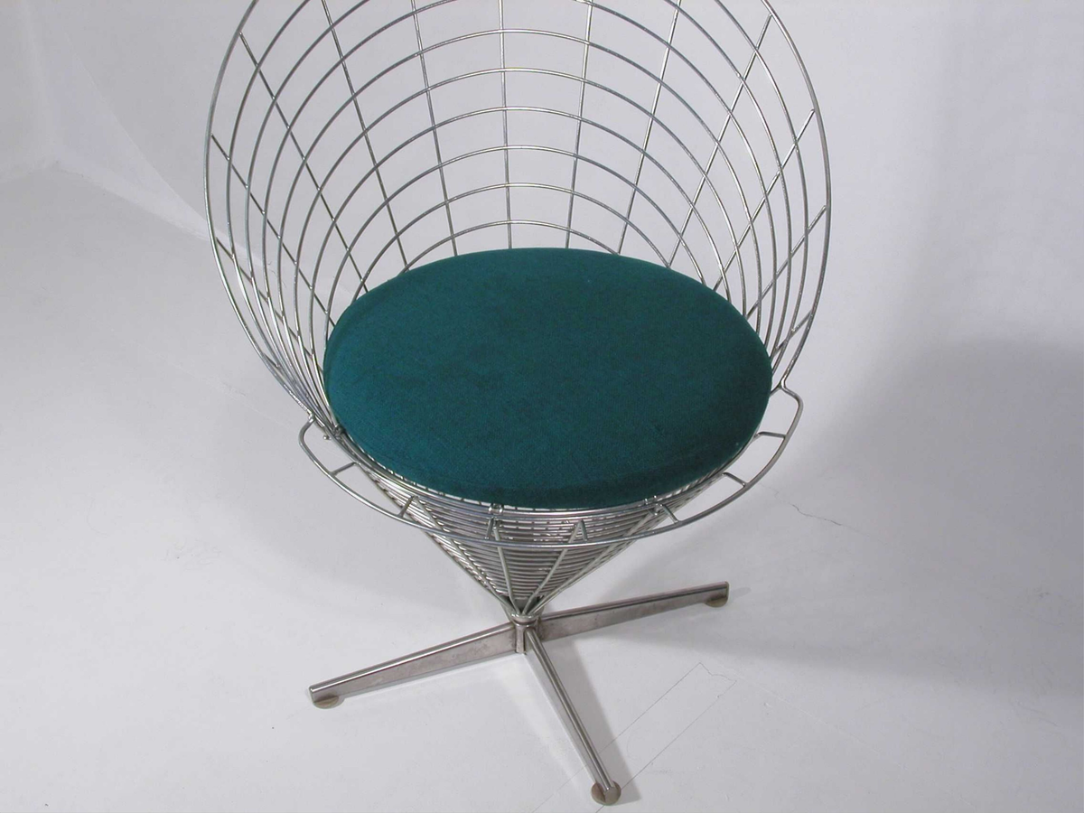Kræmmerhusstolen K-1 C / Wirecone (dining) [Svingstol]
