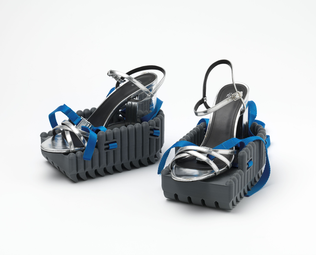 Tractor Soles [Sko] by Thorbjørnsen, Anne Karine