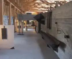 Storhamarlåven, interiør, utstillingsintallasjoner i museums