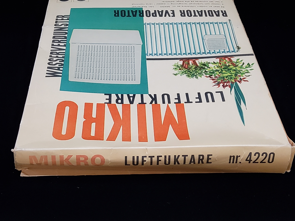 Titel: Luftfuktaren MICRO
Kategori: Övrigt
Plast: Styrénplast
Färger: Grå
Artnr: 4220
