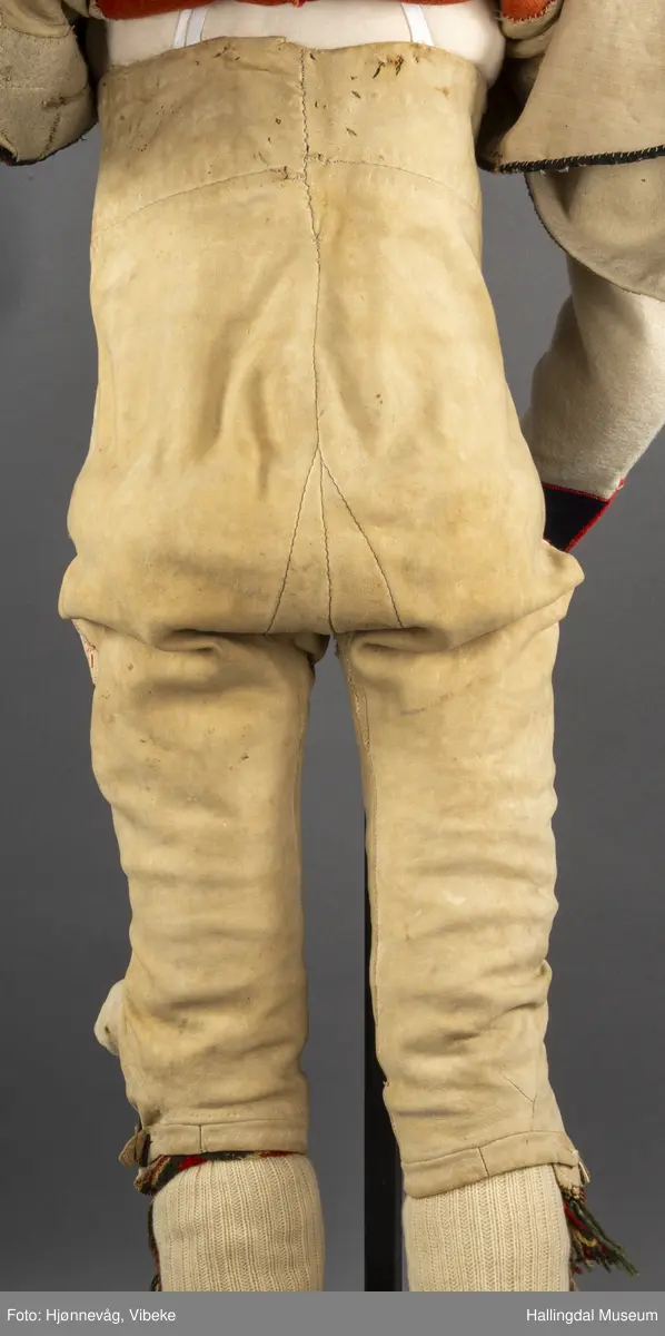 knebukse