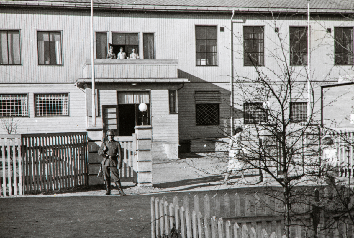 Gjøvik, Hunndalen, Folktes Hus, tysk forlegning,