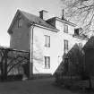 Hunnebergsgatan 27 i Linköping. Boningshuset sett från gården.