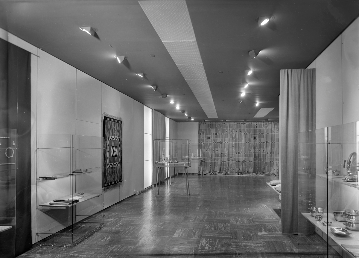 Interiør og gjenstander i Nordenfjeldske Kunstindustrimuseum