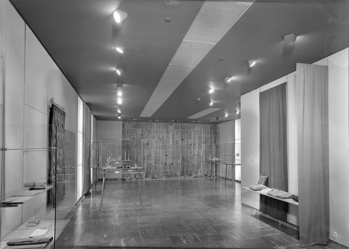 Interiør og gjenstander i Nordenfjeldske Kunstindustrimuseum