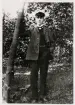 Fjärdingsman Carl Karlsson, Hovmantorp, ca 1910.
Avfotograferad ute i naturen.