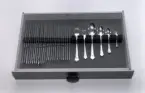 Silverbestick i låda
