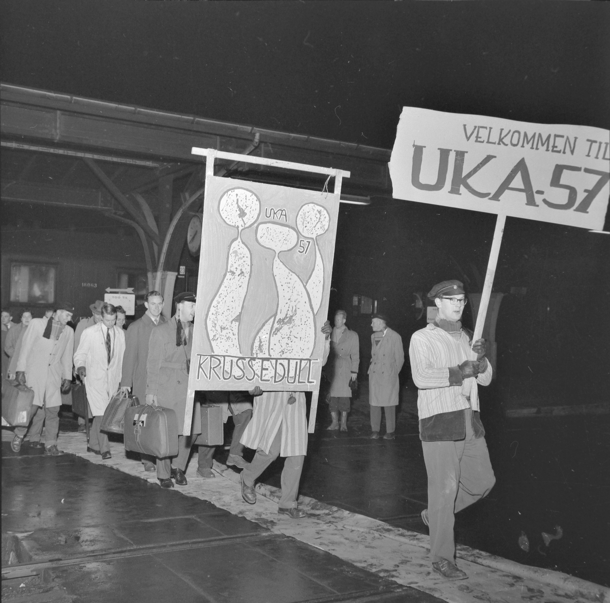 Gjester kommer til UKA -1957