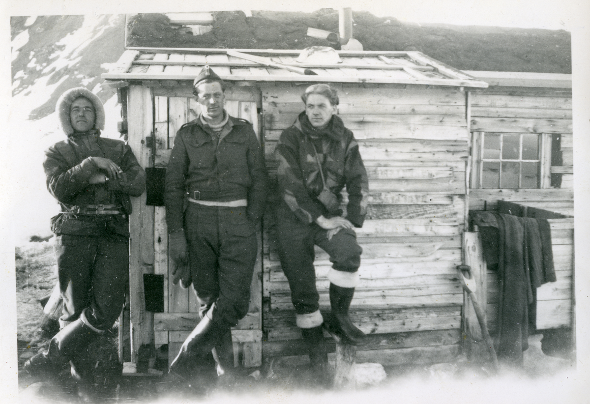 Bilder fra garnisonen i Hiorthhamn. Stormessa. 