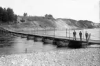 Svea ingenjörkår, Ing 1. Övningsplatsen Laxön. Flytande krigsbro över Dalälven vid Sand.