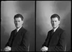 Porträtt. Bertil Larsson, Kolbäck.
Ur Gustaf Åhmans samling.