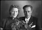 Brudpar. Karl Axel Ramström, BOX 1013, Hallstahammar.
Ur Gustaf Åhmans samling.