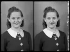 Porträtt. Elvy Samuelsson, Kolbäck.
Ur Gustaf Åhmans samling.