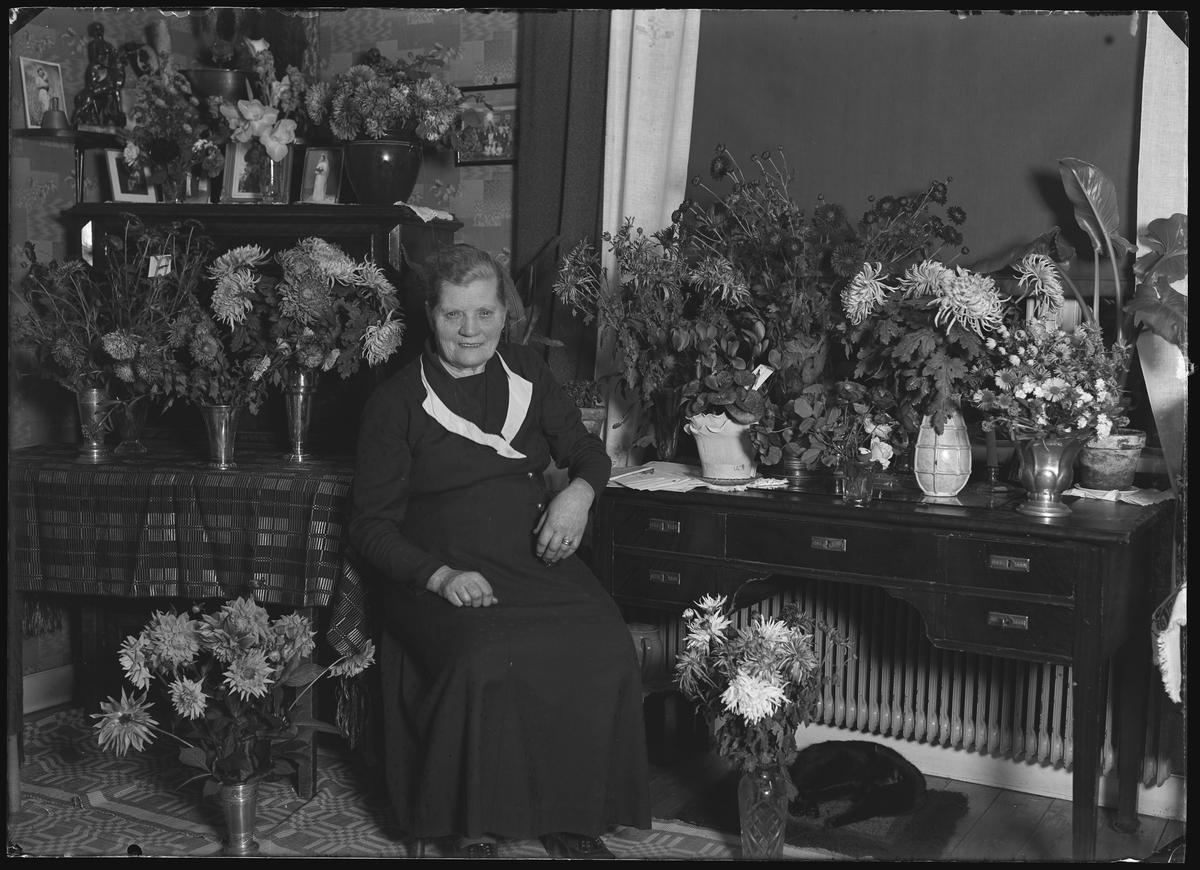 Kvinnoporträtt. 70-års foto. Fru Ida Andersson. Ur Gustaf Åhmans samling.