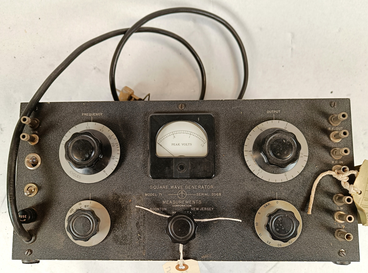 Square Wave Generator 71