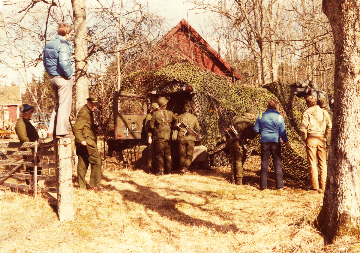 Utvärdering av ny bandvagn i armén, projekt 1978-82 (?).
Radiobandvagn 2061.