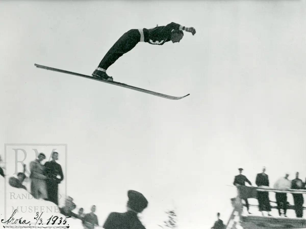 Skihopper i Arosa, Sveits.