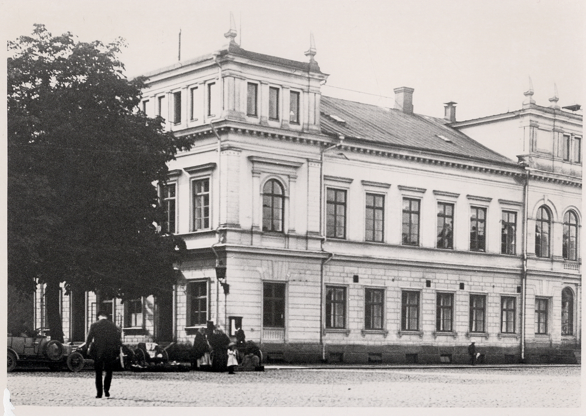 Polisstationen i Växjö cirka 1914, i nuvarande stadshotellets nordöstra hörn.