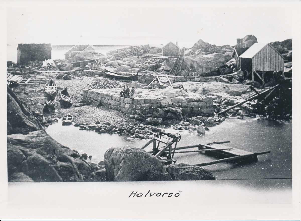 Moloarbeid på Halvorsøy. Bildet er antakelig fra 1905.