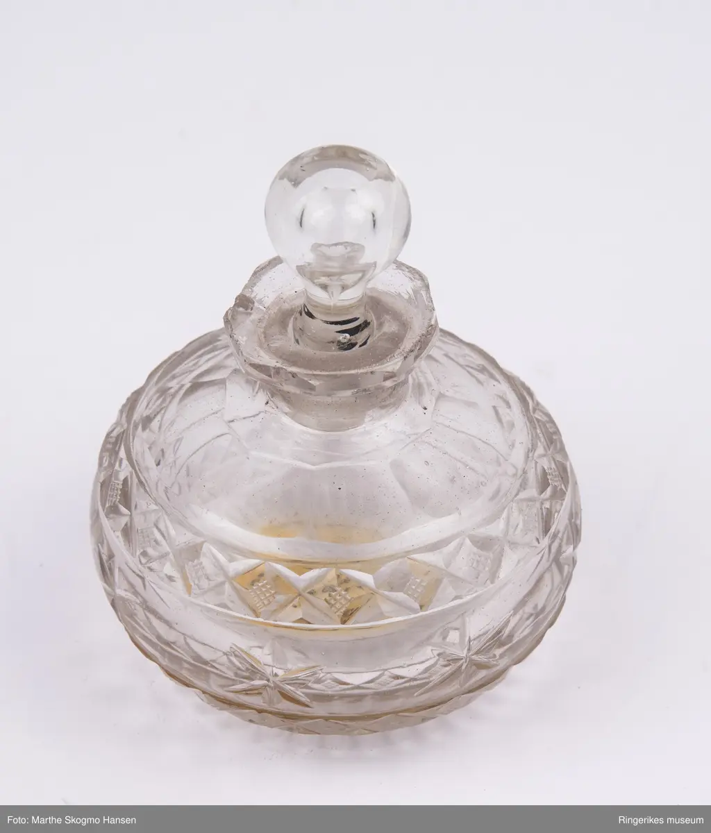 Krukke i mønstret glass